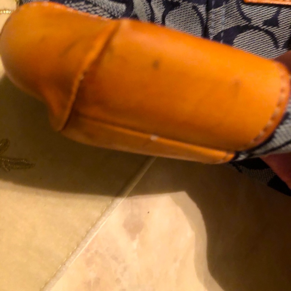 Coach purse - Picture 6 of 8